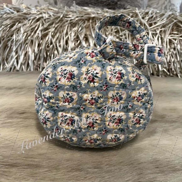 Vintage VERA BRADLEY Pastel Blue 1996 Backpack Sling USA Drawstring White Travel main image 14
